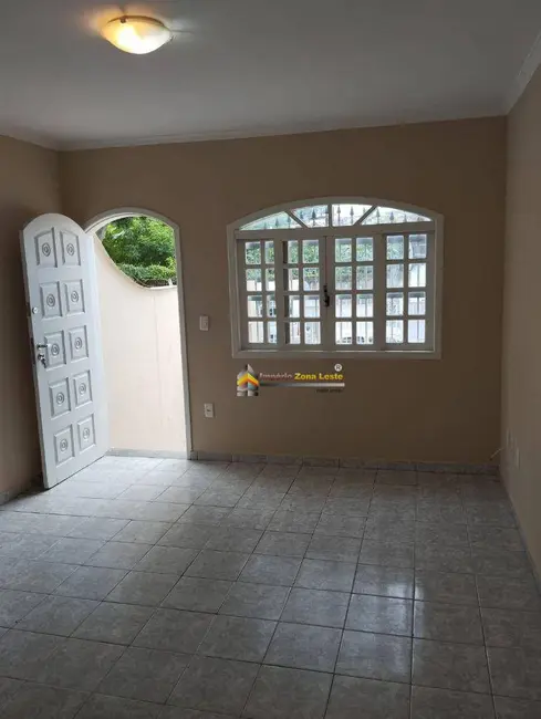 Foto 1 de Sobrado com 2 quartos à venda, 130m2 em Vila Carmosina, São Paulo - SP