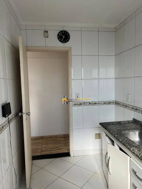 Foto 4 de Apartamento com 2 quartos para alugar, 55m2 em Vila Salete, São Paulo - SP