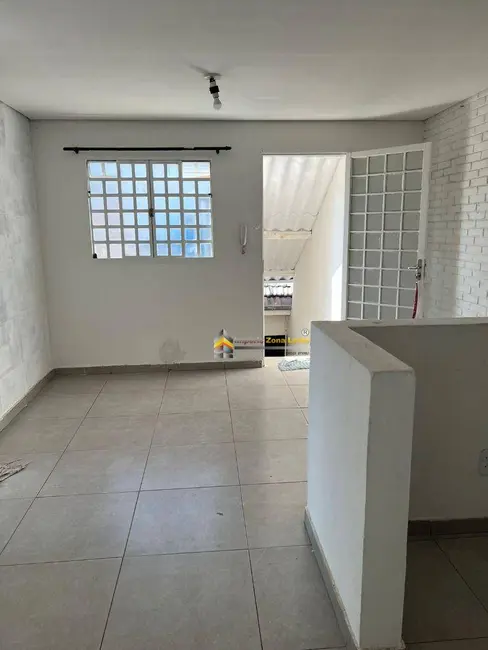 Foto 4 de Casa com 3 quartos para alugar, 55m2 em Vila Feliz, São Paulo - SP