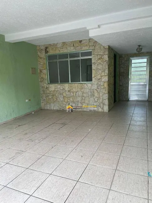 Sobrado com 3 quartos para alugar, 100m2 em Jardim Eliane, São Paulo - SP - imagem 3 Foto 3 de Sobrado com 3 quartos para alugar, 100m2 em Jardim Eliane, São Paulo - SP