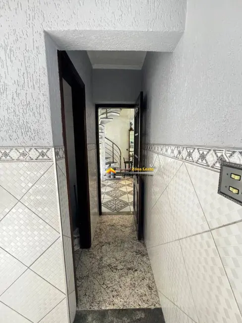 Sobrado com 3 quartos à venda, 300m2 em Vila Ré, São Paulo - SP - imagem 9 Foto 9 de Sobrado com 3 quartos à venda, 300m2 em Vila Ré, São Paulo - SP
