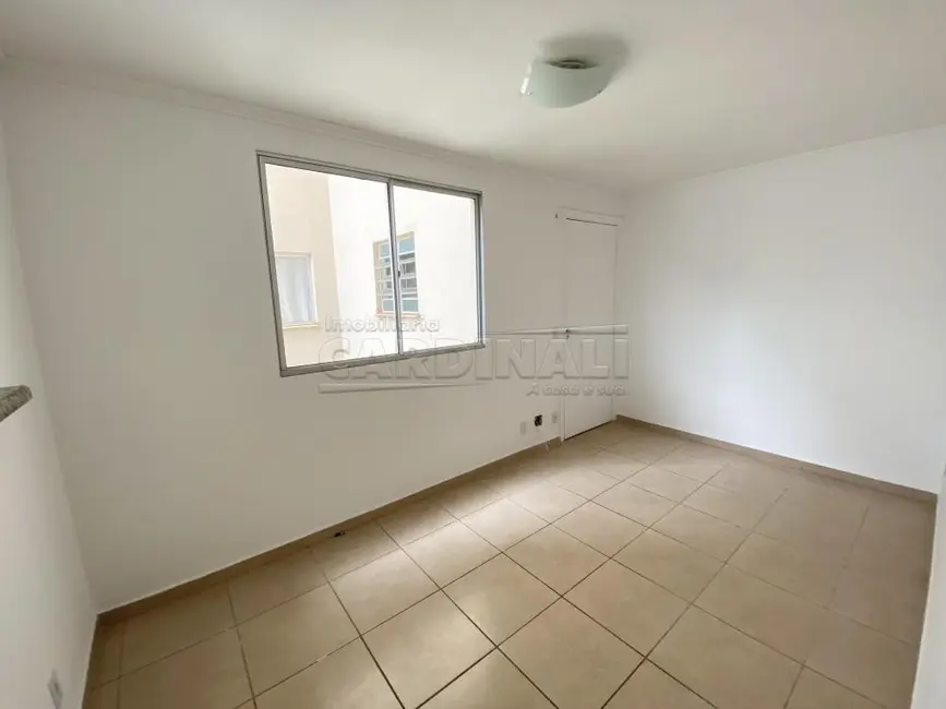 Foto 2 de Apartamento com 2 quartos para alugar em Sao Carlos - SP