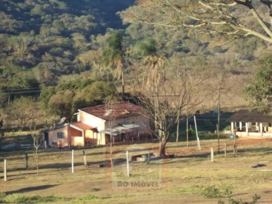 Foto 1 de Fazenda / Haras com 3 quartos à venda, 150m2 em Ribeirao Bonito - SP