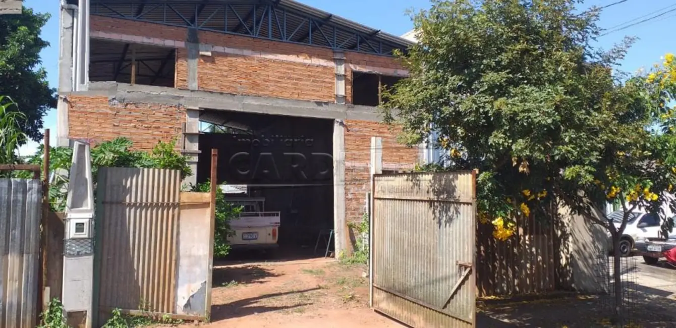 Foto 1 de Armazém / Galpão à venda, 209m2 em Araraquara - SP