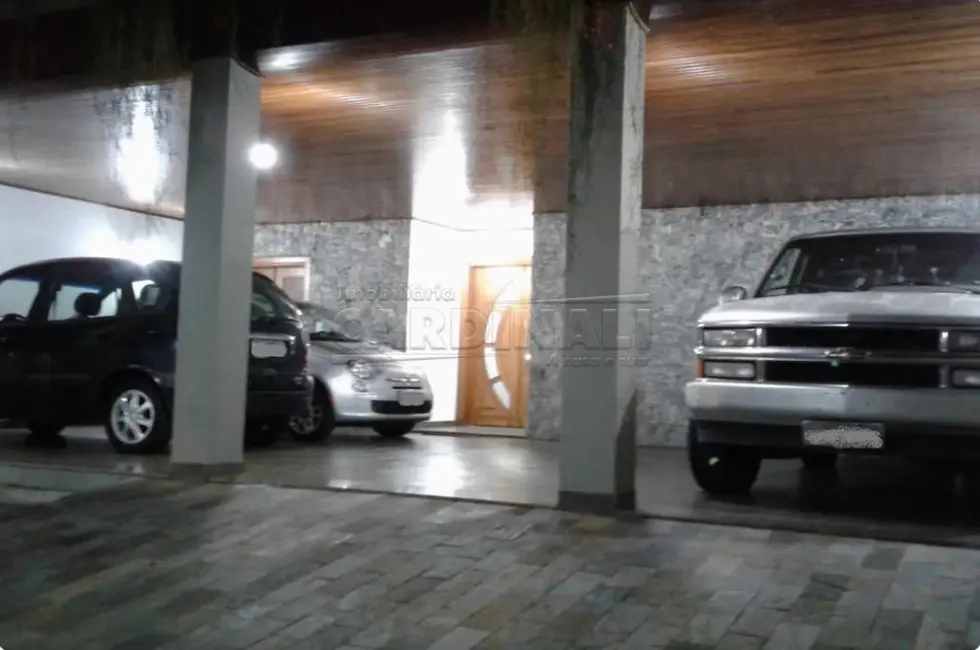 Foto 2 de Sobrado com 3 quartos à venda, 347m2 em Araraquara - SP
