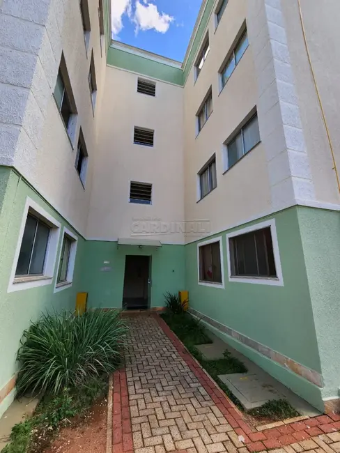 Foto 1 de Apartamento com 2 quartos para alugar, 48m2 em Araraquara - SP