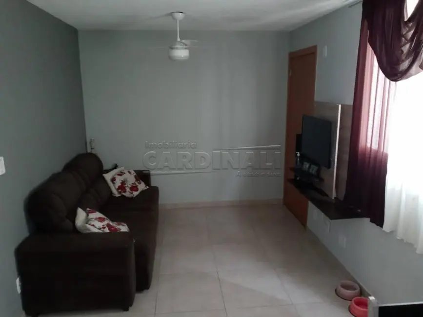 Foto 2 de Apartamento com 2 quartos à venda, 43m2 em Sao Carlos - SP