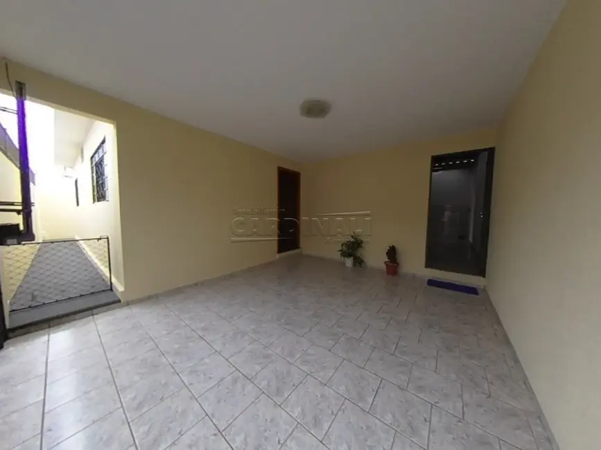 Foto 2 de Casa com 3 quartos para alugar, 134m2 em Sao Carlos - SP