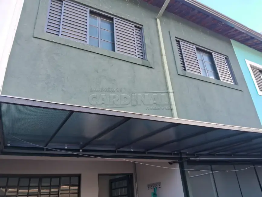 Foto 1 de Sobrado com 4 quartos à venda, 201m2 em Araraquara - SP