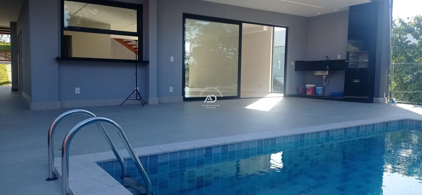 Foto 4 de Casa de Condomínio com 4 quartos à venda, 312m2 em Iriri, Anchieta - ES