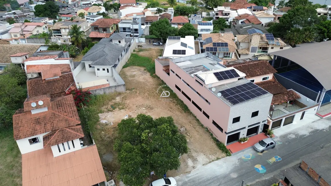 Foto 2 de Terreno / Lote à venda, 350m2 em Anchieta - ES