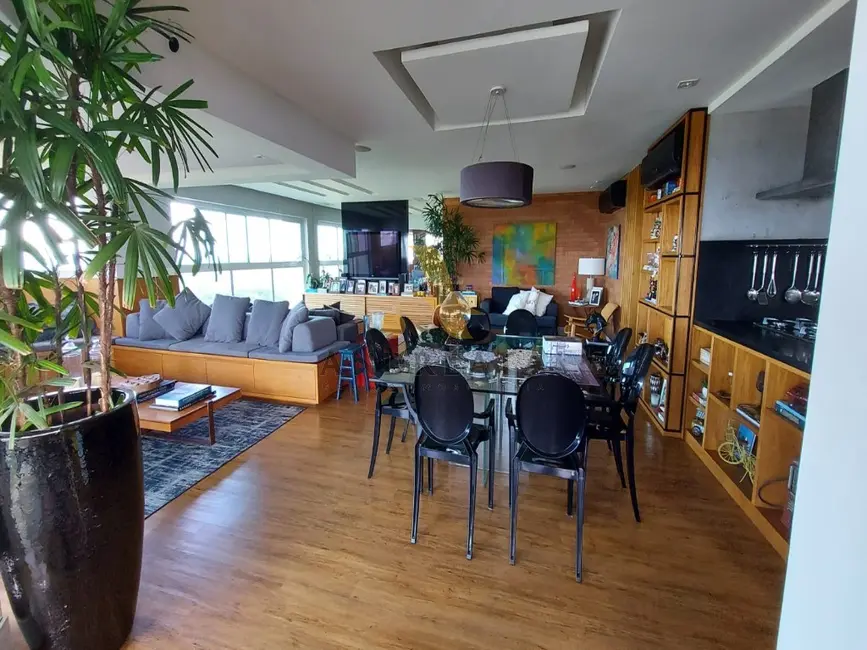 Apartamento com 4 quartos à venda, 249m2 em Barra da Tijuca, Rio De Janeiro - RJ - imagem 5 Foto 5 de Apartamento com 4 quartos à venda, 249m2 em Barra da Tijuca, Rio De Janeiro - RJ