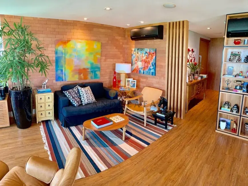 Apartamento com 4 quartos à venda, 249m2 em Barra da Tijuca, Rio De Janeiro - RJ - imagem 8 Foto 8 de Apartamento com 4 quartos à venda, 249m2 em Barra da Tijuca, Rio De Janeiro - RJ