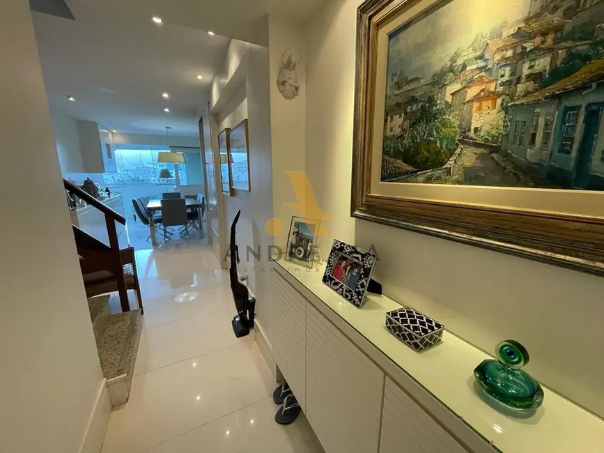 Apartamento com 3 quartos à venda, 156m2 em Jardim Botânico, Rio De Janeiro - RJ - imagem 2 Foto 2 de Apartamento com 3 quartos à venda, 156m2 em Jardim Botânico, Rio De Janeiro - RJ