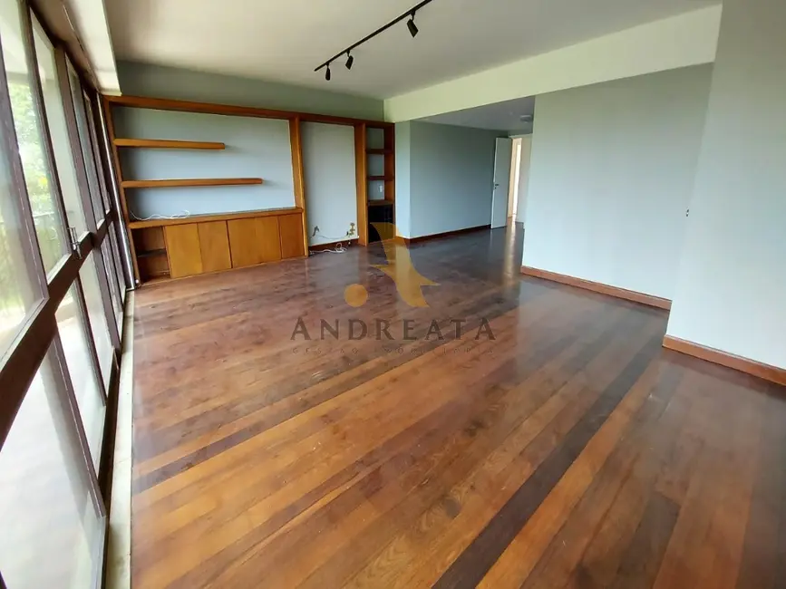 Apartamento com 4 quartos à venda, 180m2 em Barra da Tijuca, Rio De Janeiro - RJ - imagem 5 Foto 5 de Apartamento com 4 quartos à venda, 180m2 em Barra da Tijuca, Rio De Janeiro - RJ