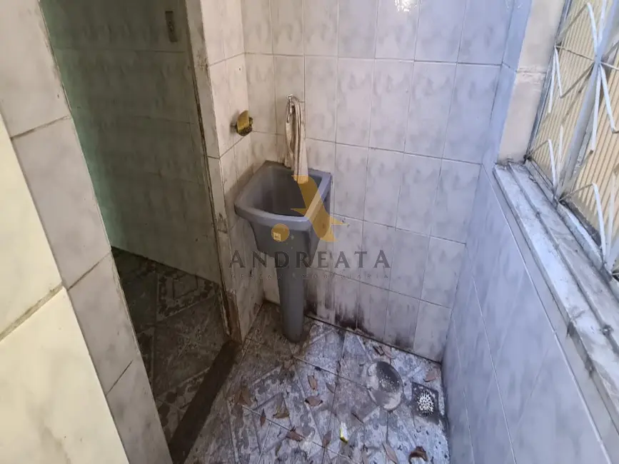 Casa com 2 quartos à venda, 60m2 em Madureira, Rio De Janeiro - RJ - imagem 7 Foto 7 de Casa com 2 quartos à venda, 60m2 em Madureira, Rio De Janeiro - RJ