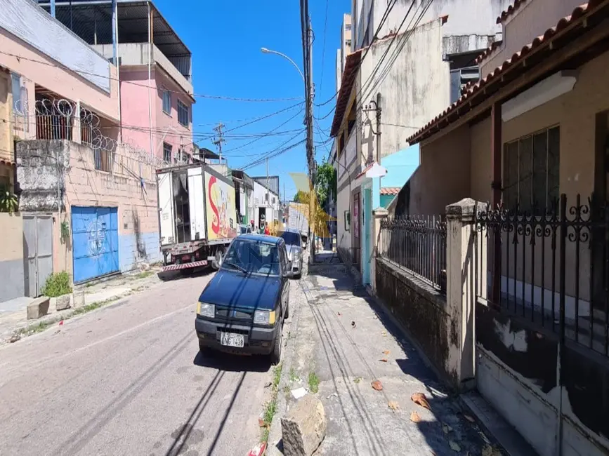 Casa com 2 quartos à venda, 60m2 em Madureira, Rio De Janeiro - RJ - imagem 3 Foto 3 de Casa com 2 quartos à venda, 60m2 em Madureira, Rio De Janeiro - RJ