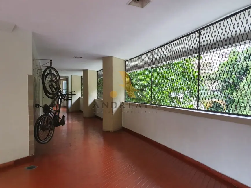 Apartamento com 3 quartos à venda e para alugar, 152m2 em Botafogo, Rio De Janeiro - RJ - imagem 9 Foto 9 de Apartamento com 3 quartos à venda e para alugar, 152m2 em Botafogo, Rio De Janeiro - RJ