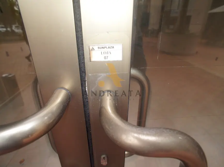 Loja para alugar, 74m2 em Barra da Tijuca, Rio De Janeiro - RJ - imagem 4 Foto 4 de Loja para alugar, 74m2 em Barra da Tijuca, Rio De Janeiro - RJ