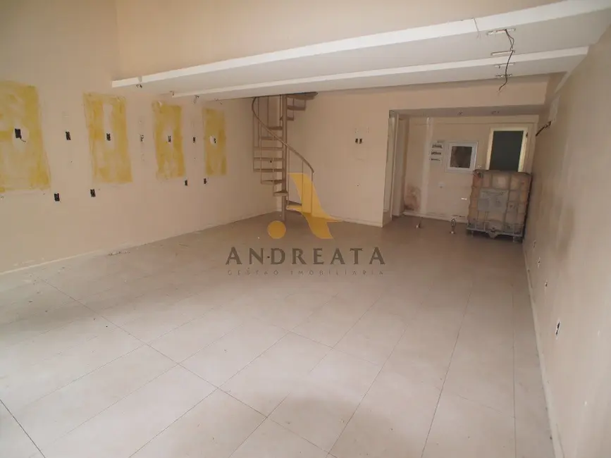 Loja para alugar, 74m2 em Barra da Tijuca, Rio De Janeiro - RJ - imagem 5 Foto 5 de Loja para alugar, 74m2 em Barra da Tijuca, Rio De Janeiro - RJ