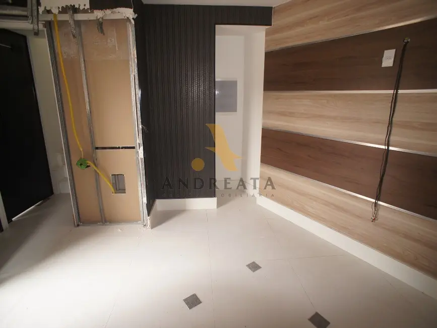 Loja para alugar, 36m2 em Barra da Tijuca, Rio De Janeiro - RJ - imagem 1 Foto 1 de Loja para alugar, 36m2 em Barra da Tijuca, Rio De Janeiro - RJ