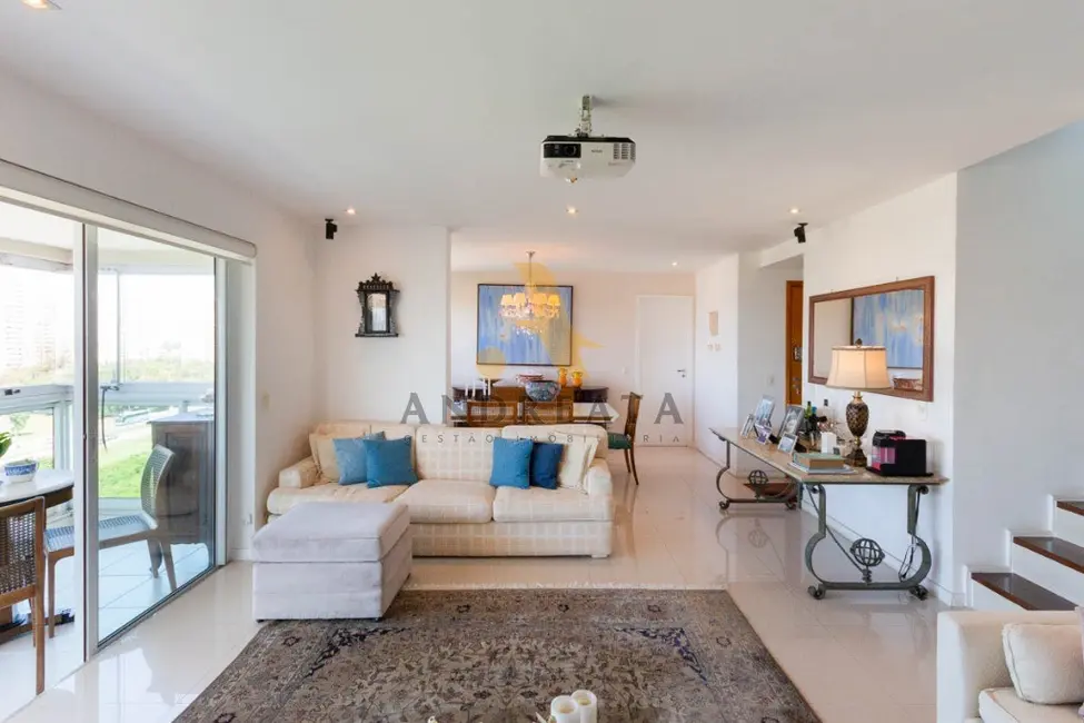 Apartamento com 4 quartos à venda, 318m2 em Barra da Tijuca, Rio De Janeiro - RJ - imagem 2 Foto 2 de Apartamento com 4 quartos à venda, 318m2 em Barra da Tijuca, Rio De Janeiro - RJ