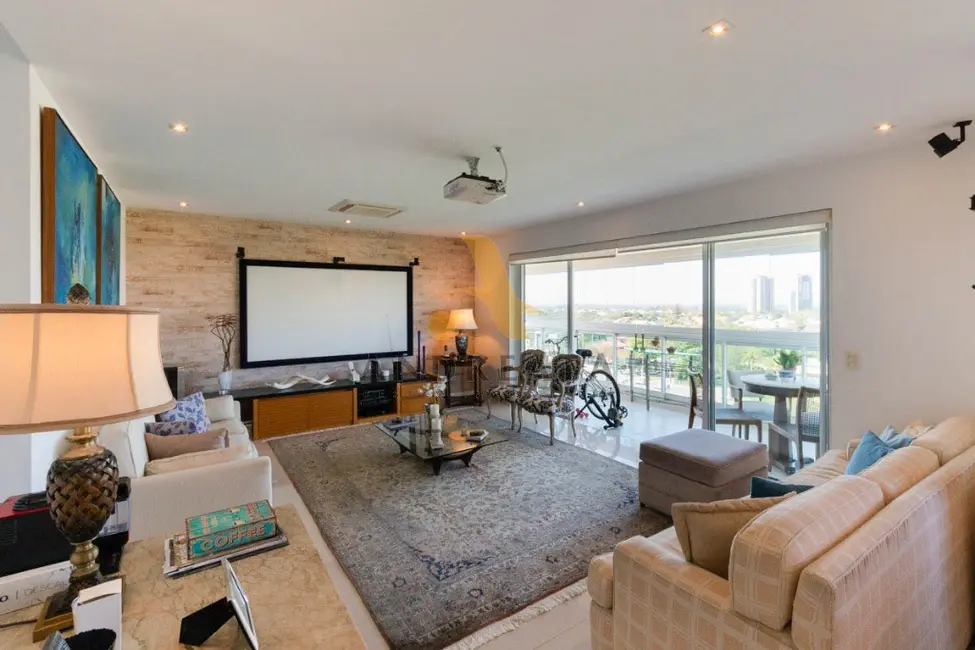 Apartamento com 4 quartos à venda, 318m2 em Barra da Tijuca, Rio De Janeiro - RJ - imagem 1 Foto 1 de Apartamento com 4 quartos à venda, 318m2 em Barra da Tijuca, Rio De Janeiro - RJ