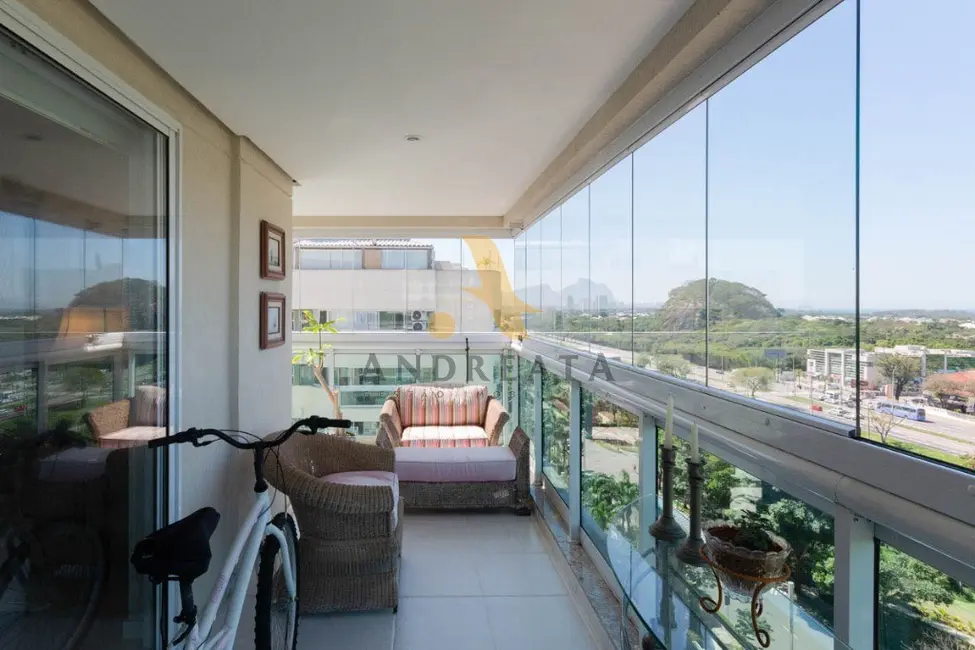Apartamento com 4 quartos à venda, 318m2 em Barra da Tijuca, Rio De Janeiro - RJ - imagem 5 Foto 5 de Apartamento com 4 quartos à venda, 318m2 em Barra da Tijuca, Rio De Janeiro - RJ