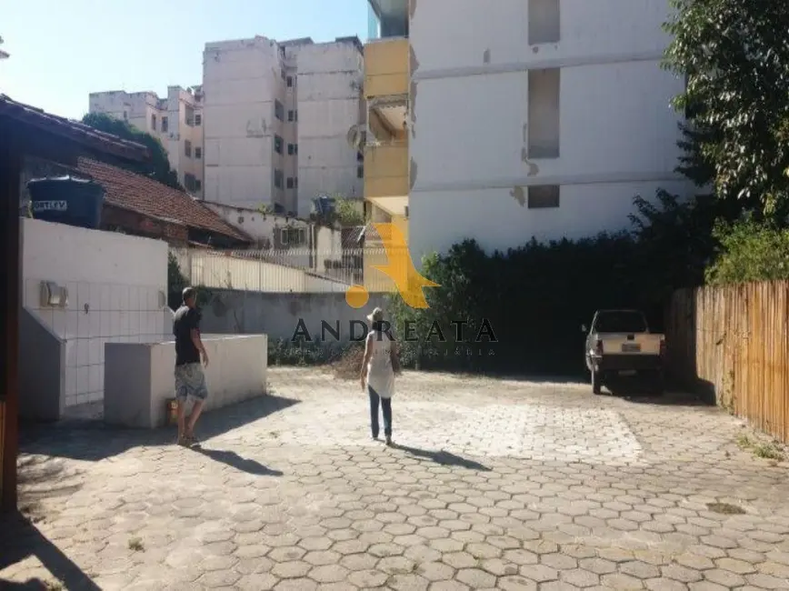 Terreno / Lote com 1 quarto à venda, 210m2 em Vila Isabel, Rio De Janeiro - RJ - imagem 4 Foto 4 de Terreno / Lote com 1 quarto à venda, 210m2 em Vila Isabel, Rio De Janeiro - RJ