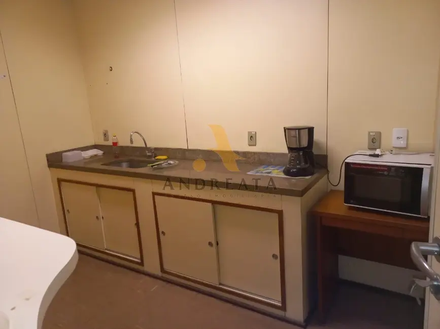 Sala Comercial para alugar, 228m2 em Centro, Rio De Janeiro - RJ - imagem 9 Foto 9 de Sala Comercial para alugar, 228m2 em Centro, Rio De Janeiro - RJ