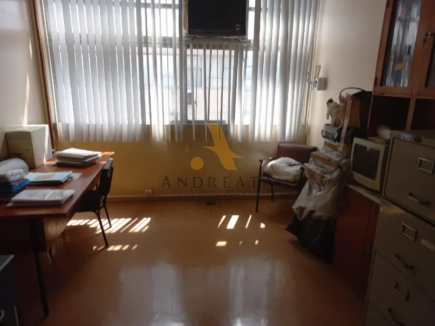 Sala Comercial para alugar, 228m2 em Centro, Rio De Janeiro - RJ - imagem 7 Foto 7 de Sala Comercial para alugar, 228m2 em Centro, Rio De Janeiro - RJ