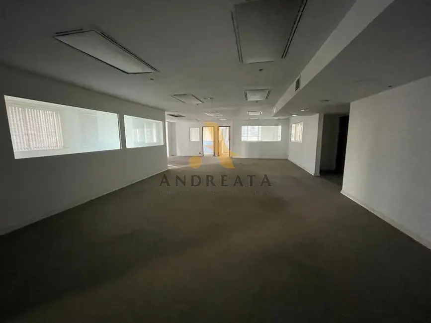 Foto 2 de Sala Comercial para alugar, 311m2 em Centro, Rio De Janeiro - RJ