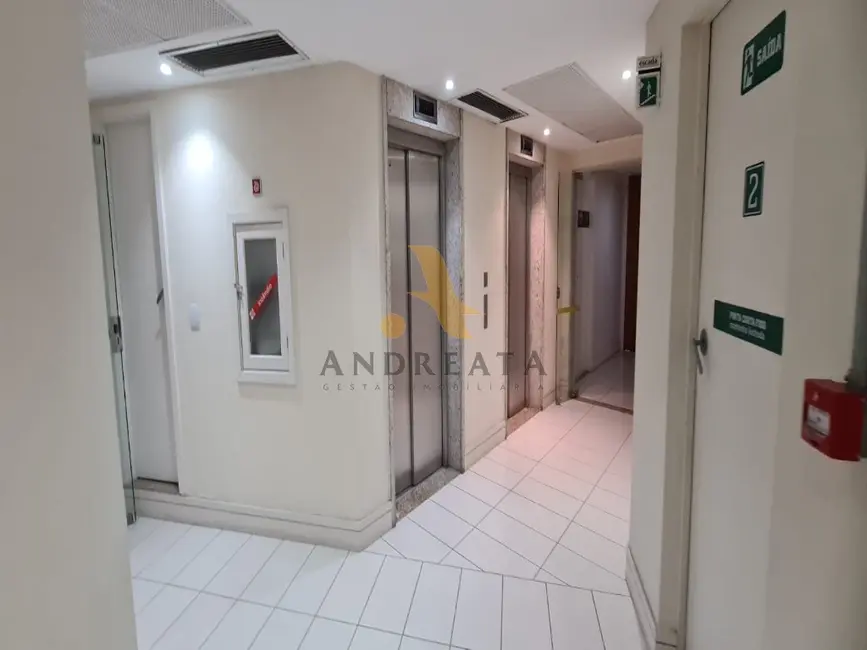 Sala Comercial para alugar, 200m2 em Barra da Tijuca, Rio De Janeiro - RJ - imagem 9 Foto 9 de Sala Comercial para alugar, 200m2 em Barra da Tijuca, Rio De Janeiro - RJ