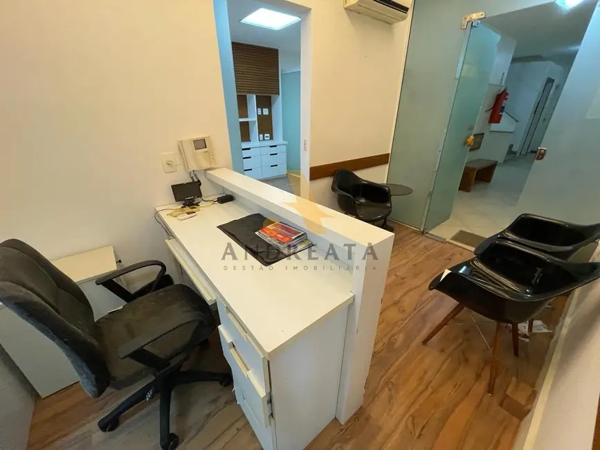 Sala Comercial à venda e para alugar, 44m2 em Botafogo, Rio De Janeiro - RJ - imagem 3 Foto 3 de Sala Comercial à venda e para alugar, 44m2 em Botafogo, Rio De Janeiro - RJ