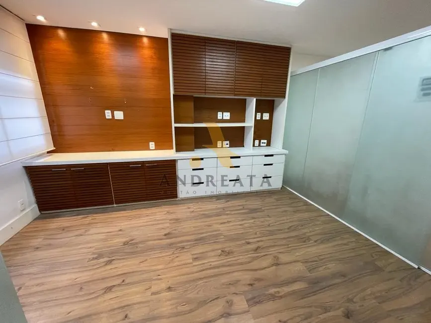 Sala Comercial à venda e para alugar, 44m2 em Botafogo, Rio De Janeiro - RJ - imagem 6 Foto 6 de Sala Comercial à venda e para alugar, 44m2 em Botafogo, Rio De Janeiro - RJ