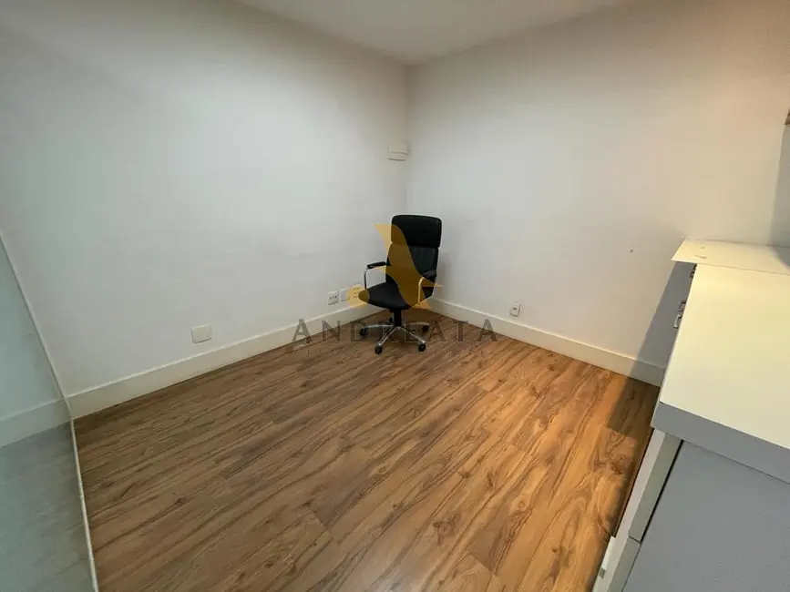 Sala Comercial à venda e para alugar, 44m2 em Botafogo, Rio De Janeiro - RJ - imagem 7 Foto 7 de Sala Comercial à venda e para alugar, 44m2 em Botafogo, Rio De Janeiro - RJ