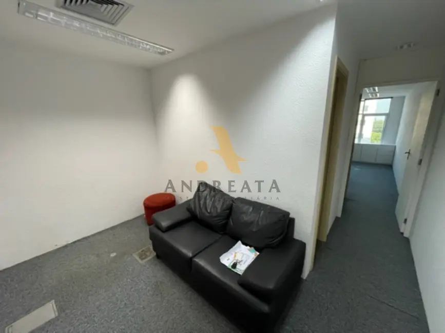 Foto 2 de Sala Comercial à venda, 41m2 em Jacarepaguá, Rio De Janeiro - RJ