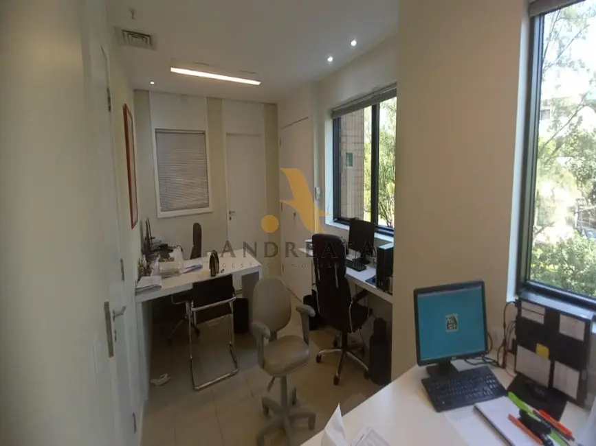 Sala Comercial à venda, 76m2 em Barra da Tijuca, Rio De Janeiro - RJ - imagem 7 Foto 7 de Sala Comercial à venda, 76m2 em Barra da Tijuca, Rio De Janeiro - RJ