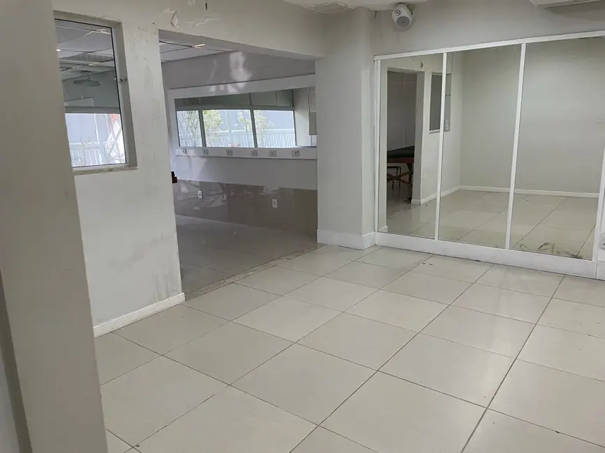 Sala Comercial à venda e para alugar, 250m2 em Recreio dos Bandeirantes, Rio De Janeiro - RJ - imagem 4 Foto 4 de Sala Comercial à venda e para alugar, 250m2 em Recreio dos Bandeirantes, Rio De Janeiro - RJ