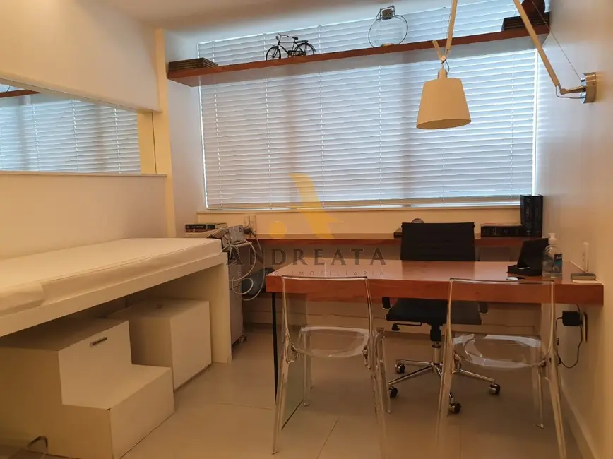 Sala Comercial à venda, 54m2 em Barra da Tijuca, Rio De Janeiro - RJ - imagem 3 Foto 3 de Sala Comercial à venda, 54m2 em Barra da Tijuca, Rio De Janeiro - RJ