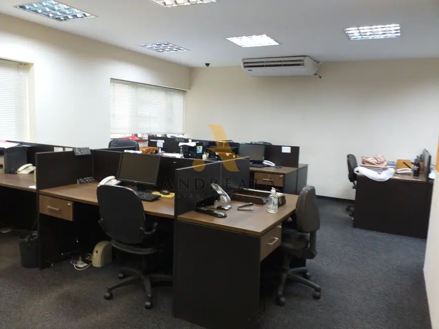 Sala Comercial à venda, 213m2 em Barra da Tijuca, Rio De Janeiro - RJ - imagem 8 Foto 8 de Sala Comercial à venda, 213m2 em Barra da Tijuca, Rio De Janeiro - RJ