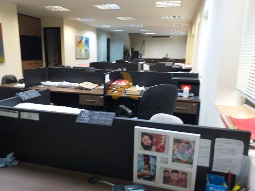 Sala Comercial à venda, 213m2 em Barra da Tijuca, Rio De Janeiro - RJ - imagem 4 Foto 4 de Sala Comercial à venda, 213m2 em Barra da Tijuca, Rio De Janeiro - RJ