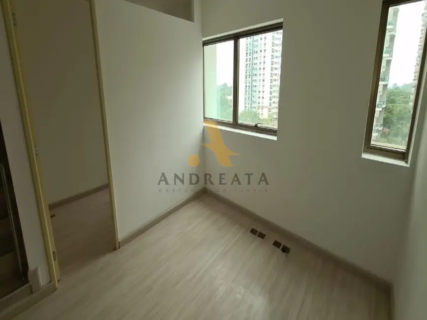 Sala Comercial para alugar, 72m2 em Barra da Tijuca, Rio De Janeiro - RJ - imagem 4 Foto 4 de Sala Comercial para alugar, 72m2 em Barra da Tijuca, Rio De Janeiro - RJ