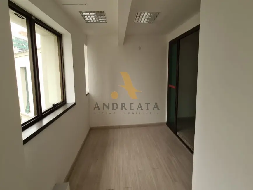 Sala Comercial para alugar, 72m2 em Barra da Tijuca, Rio De Janeiro - RJ - imagem 2 Foto 2 de Sala Comercial para alugar, 72m2 em Barra da Tijuca, Rio De Janeiro - RJ