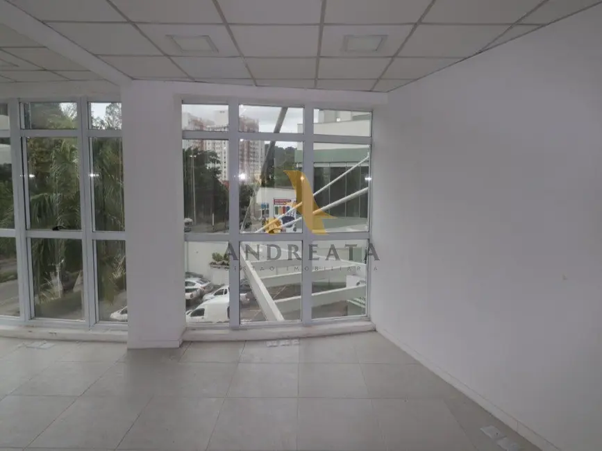 Foto 2 de Sala Comercial à venda, 104m2 em Jacarepaguá, Rio De Janeiro - RJ