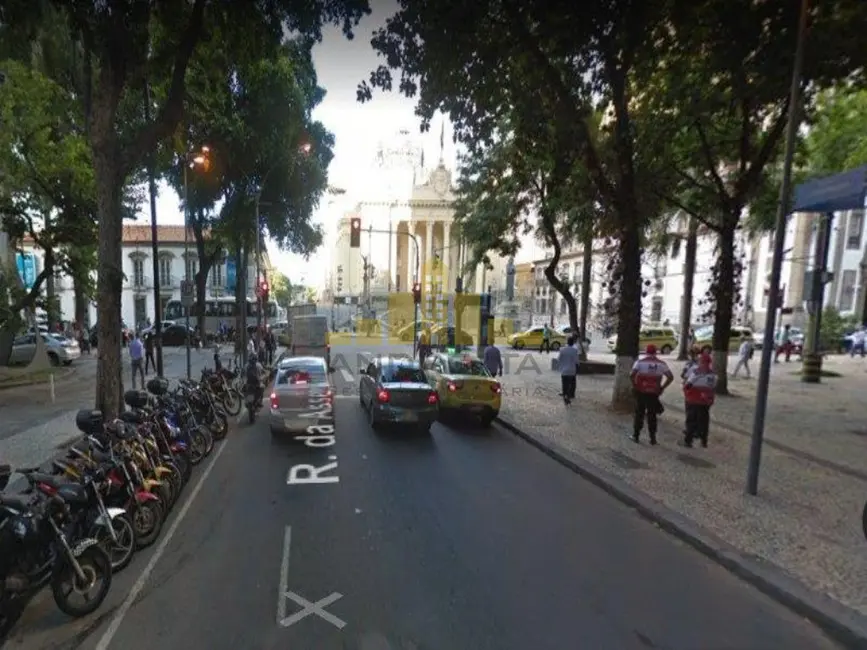 Sala Comercial à venda e para alugar, 175m2 em Centro, Rio De Janeiro - RJ - imagem 3 Foto 3 de Sala Comercial à venda e para alugar, 175m2 em Centro, Rio De Janeiro - RJ