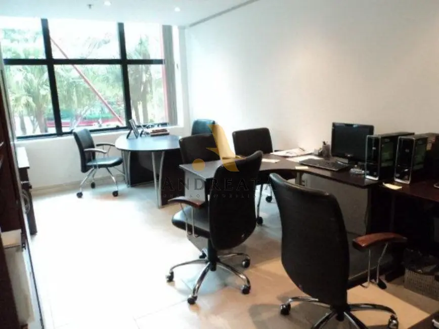 Sala Comercial à venda, 35m2 em Barra da Tijuca, Rio De Janeiro - RJ - imagem 3 Foto 3 de Sala Comercial à venda, 35m2 em Barra da Tijuca, Rio De Janeiro - RJ