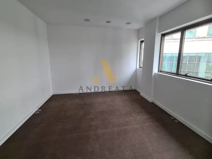 Foto 2 de Sala Comercial para alugar, 31m2 em Barra da Tijuca, Rio De Janeiro - RJ
