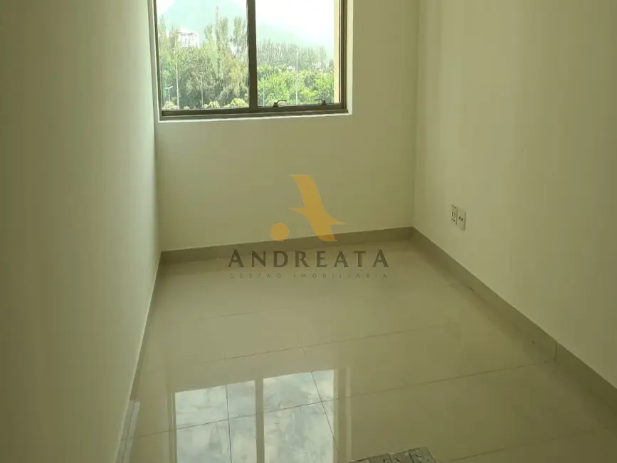 Sala Comercial para alugar, 80m2 em Barra da Tijuca, Rio De Janeiro - RJ - imagem 3 Foto 3 de Sala Comercial para alugar, 80m2 em Barra da Tijuca, Rio De Janeiro - RJ