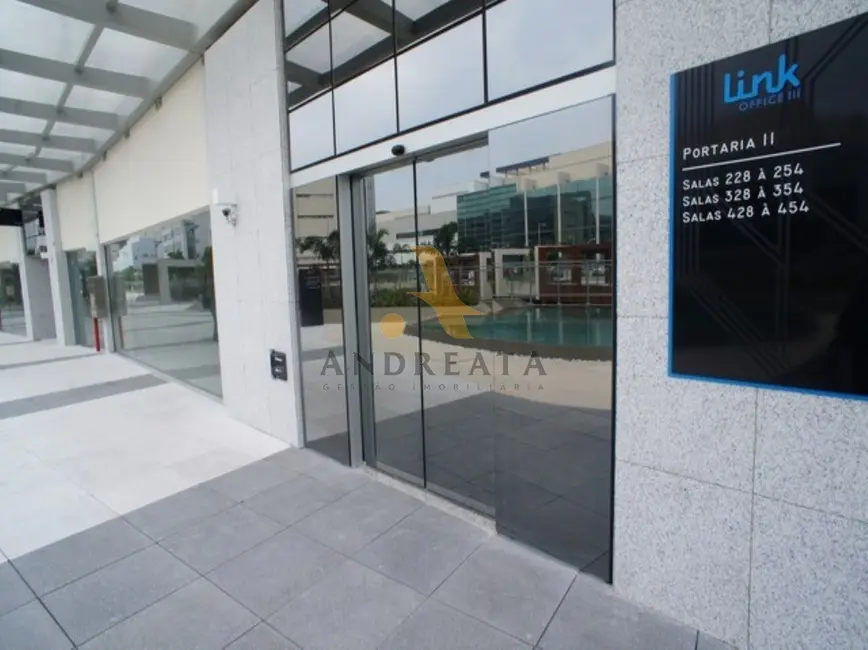 Sala Comercial para alugar, 300m2 em Barra da Tijuca, Rio De Janeiro - RJ - imagem 8 Foto 8 de Sala Comercial para alugar, 300m2 em Barra da Tijuca, Rio De Janeiro - RJ